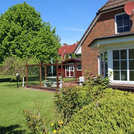 Haus Deichschaf بيت للعطل *