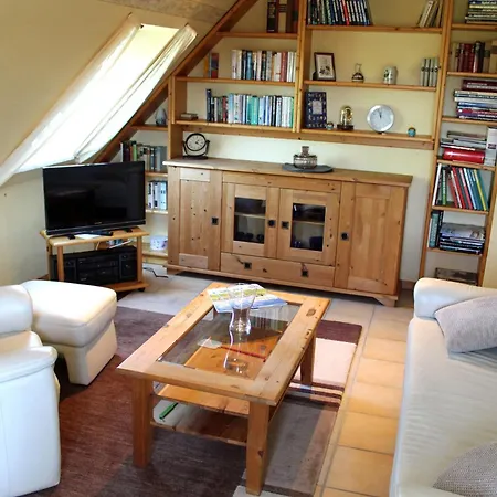 Haus Deichschaf بيت للعطل